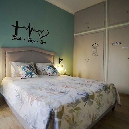 D16-Cosy Downtown Apartment Атина Екстериор снимка