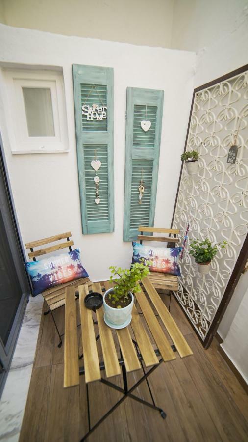 D16-Cosy Downtown Apartment Атина Екстериор снимка