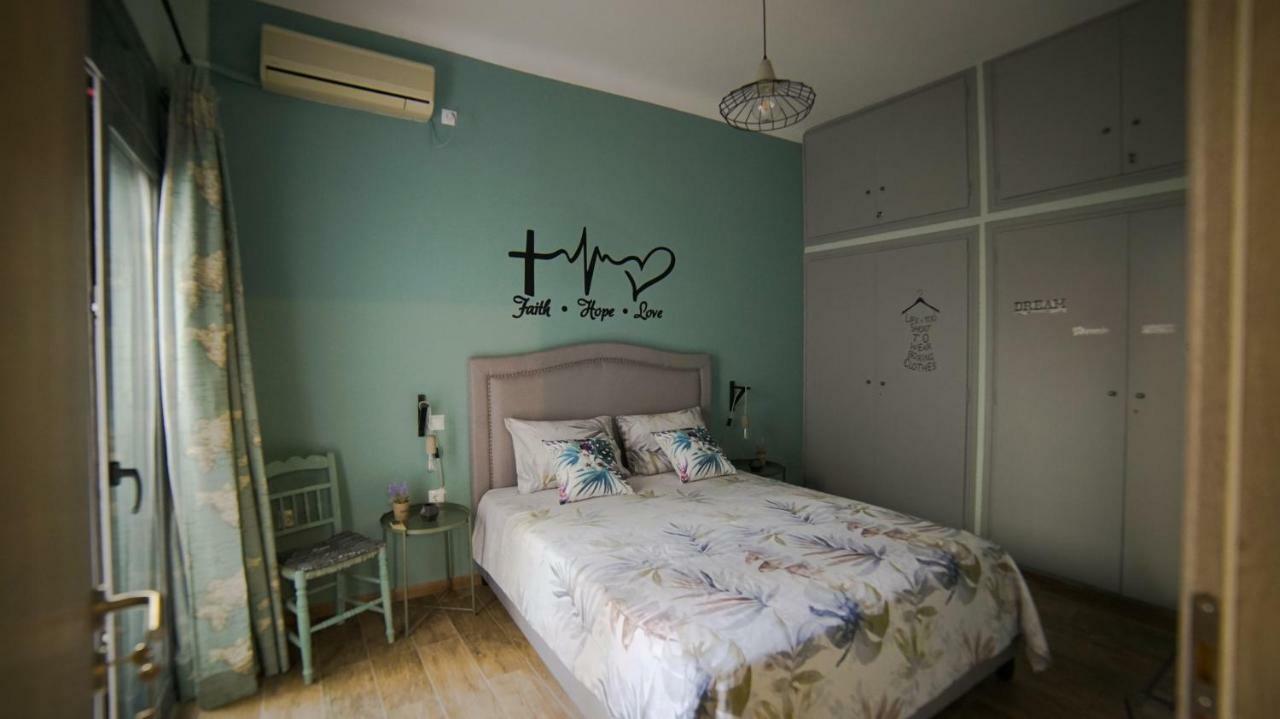 D16-Cosy Downtown Apartment Атина Екстериор снимка