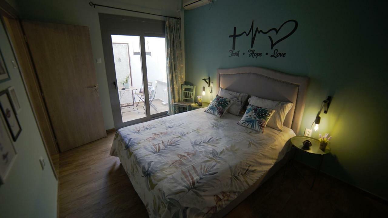 D16-Cosy Downtown Apartment Атина Екстериор снимка