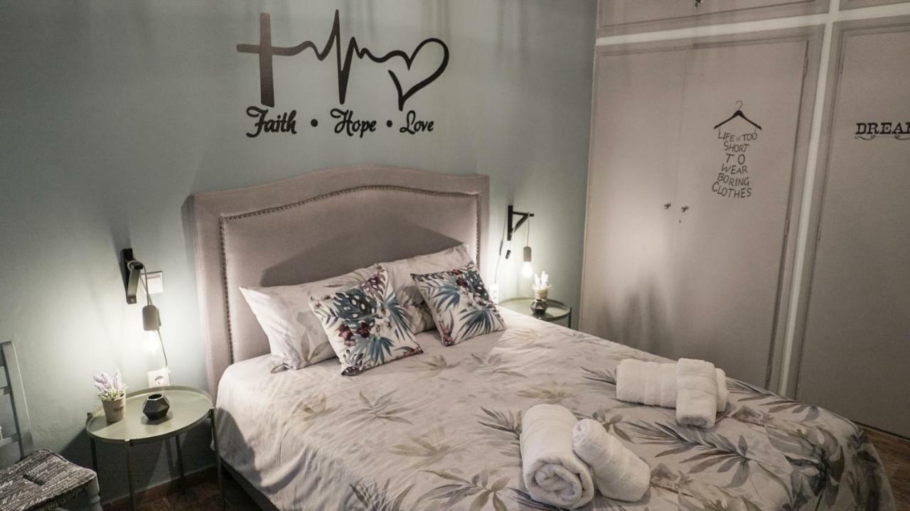 D16-Cosy Downtown Apartment Атина Екстериор снимка