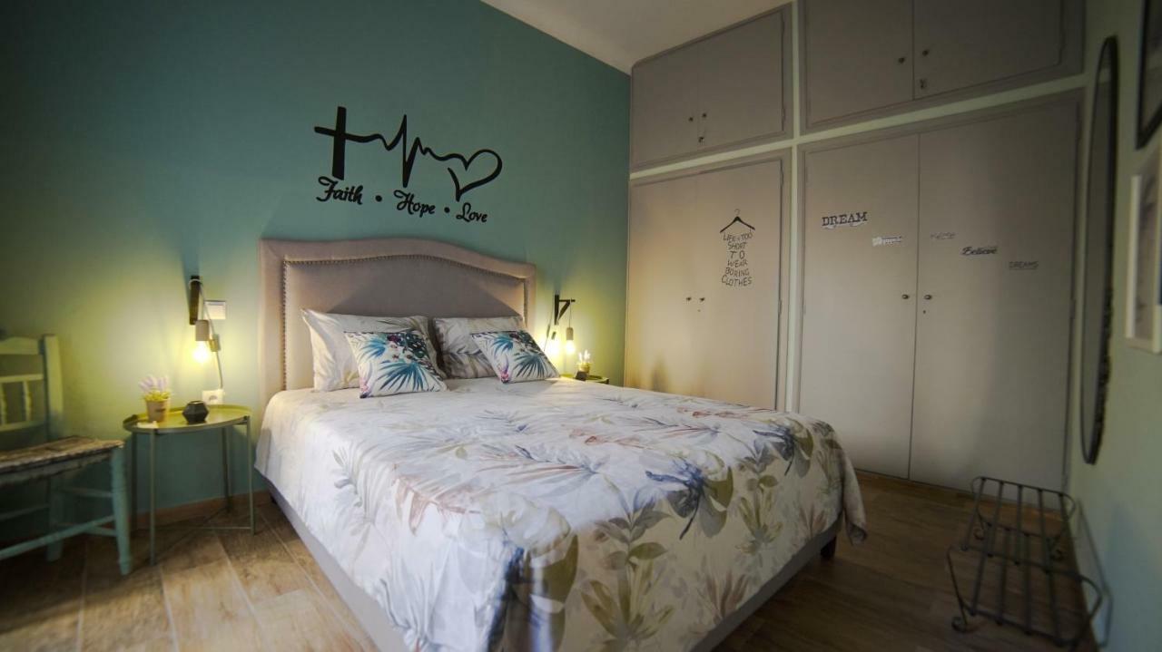 D16-Cosy Downtown Apartment Атина Екстериор снимка